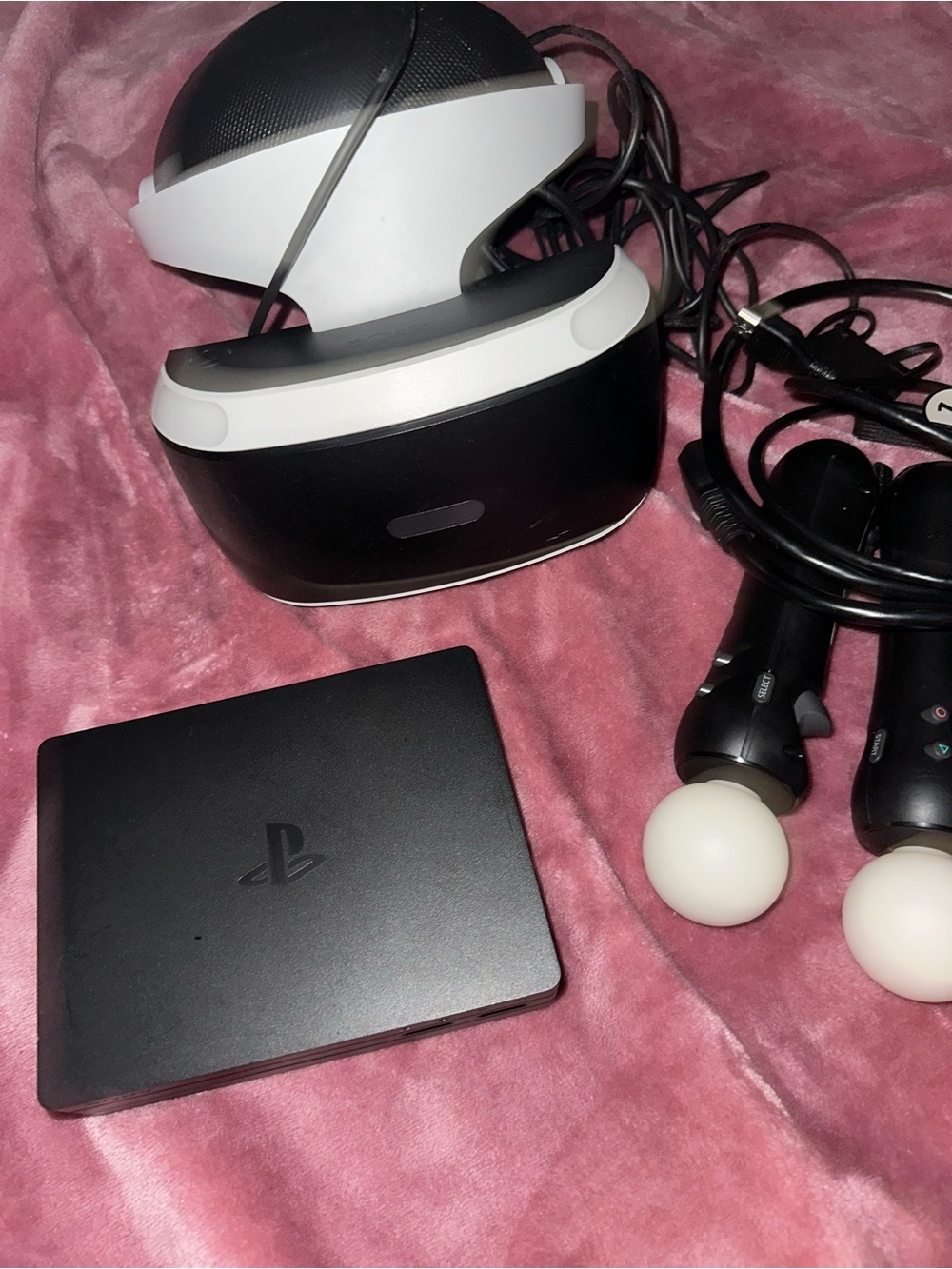 Sony PlayStation VR Headset - Black & White w/ Arm controllers